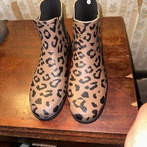 HUNTER CHELSEA Leopard/Cheetah Print RAIN BOOTS WFS2117RMA Women’s Size 9 NWOB